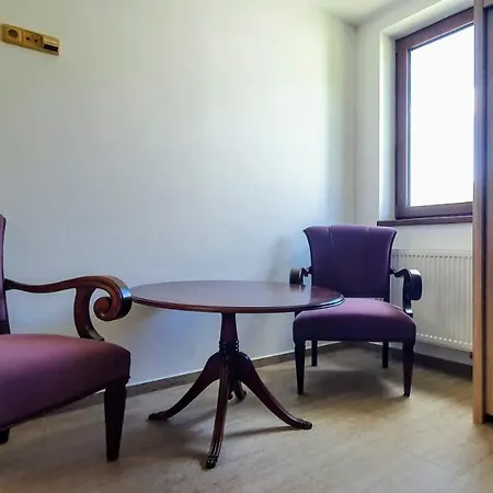 Adieu Apartment *
